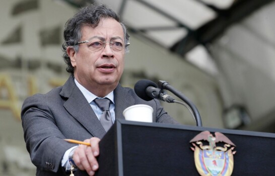 Petro ordena ofensiva total contra disidencias de las FARC en el suroeste de Colombia