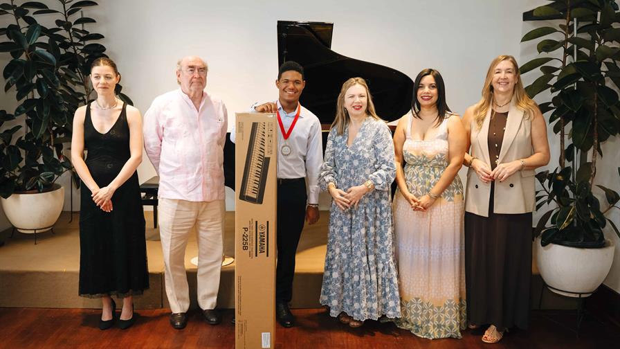 J&oacute;venes pianistas brillan en la quinta edici&oacute;n de competencia ProPiano Hispaniola 2026