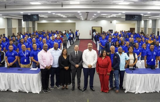 Minerd e Inefi capacitan a m&aacute;s de 300 docentes con Taller de Actualizaci&oacute;n Curricular