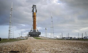 La NASA indaga un problema de bater&iacute;a en Artemis II pero el clima mejora al 90 %