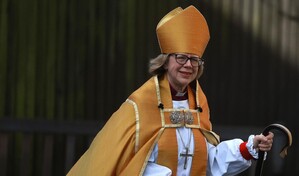 La primera mujer primada de la historia de la Iglesia anglicana, entronizada en Canterbury