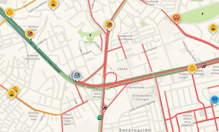 Cami&oacute;n se accidenta en el kil&oacute;metro 9 y causa gran tap&oacute;n al oeste del Distrito