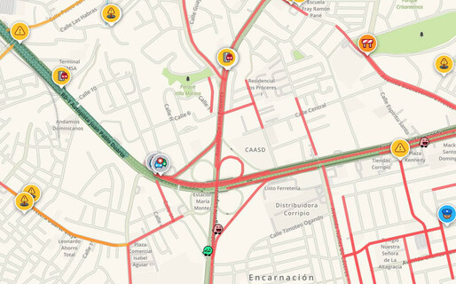 Cami&oacute;n se accidenta en el kil&oacute;metro 9 y causa gran tap&oacute;n al oeste del Distrito