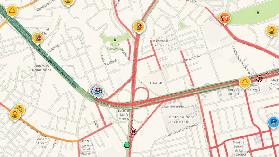 Camión se accidenta en el kilómetro 9 y causa gran tapón al oeste del Distrito