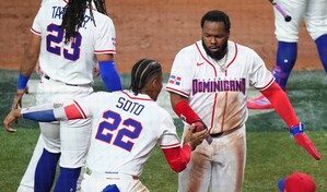 Juan Soto y Vladimir Guerrero Jr. entre las chaquetas m&aacute;s vendidas luego de la Serie Mundial