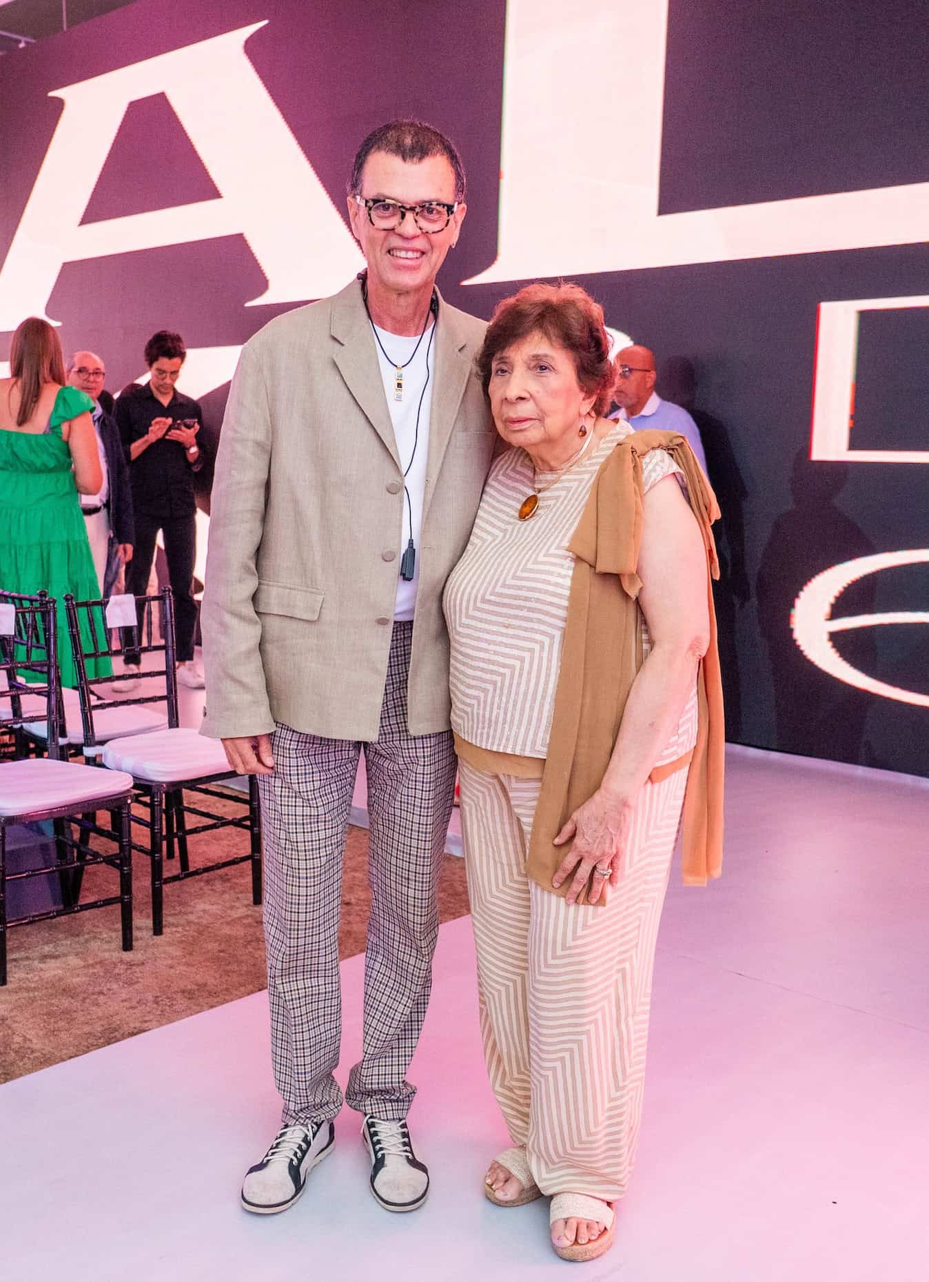 Sócrates McKinney y Miriam de Gautreaux.