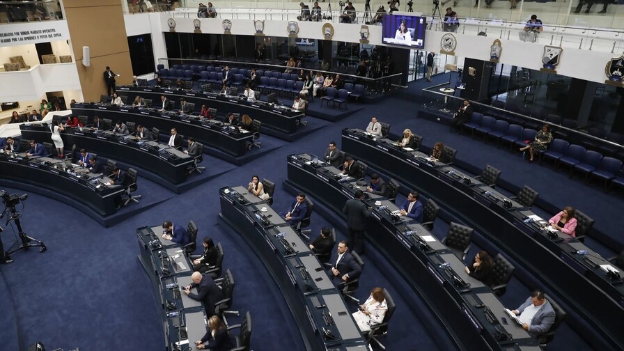 El Salvador prolonga por 30 d&iacute;as m&aacute;s el r&eacute;gimen de excepci&oacute;n a cuatro a&ntilde;os de su vigencia