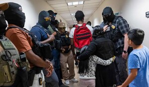 Detenciones migratorias dejan a 11,000 ni&ntilde;os ciudadanos de EE. UU. sin sus padres