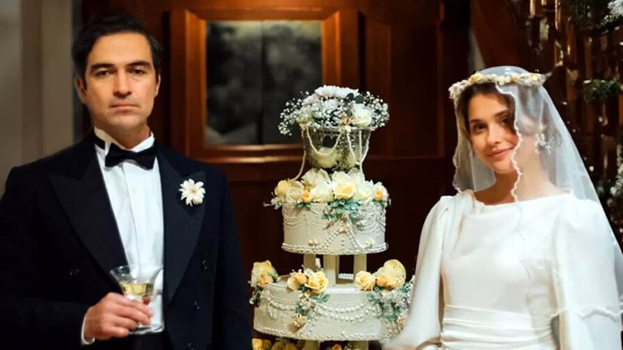 Nicole Wallace y Alfonso Herrera cobran vida en el avance de La casa de los espíritus Nicole Wallace y Alfonso Herrera cobran vida en el avance de La casa de los espíritus