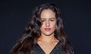 Rosal&iacute;a suspende su concierto en Mil&aacute;n por una intoxicaci&oacute;n alimentaria