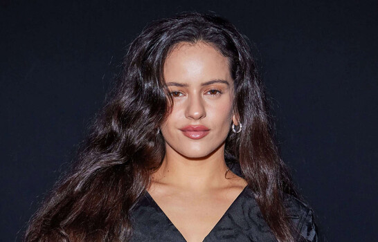 Rosal&iacute;a suspende su concierto en Mil&aacute;n por una intoxicaci&oacute;n alimentaria