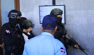 Defensa de Yailin La M&aacute;s Viral dice no ten&iacute;a conocimiento de armas ocupadas en su veh&iacute;culo