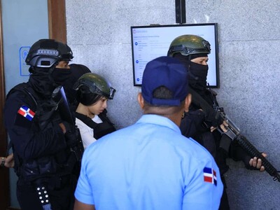 Defensa de Yailin dice no sabía de armas en su vehículo