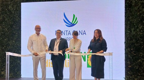Aeropuerto de Punta Cana lanza programa Sunflower para pasajeros con discapacidades no visible