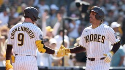 VIDEO | Ram&oacute;n Laureano jonronea en su primer juego y busca estabilidad en San Diego