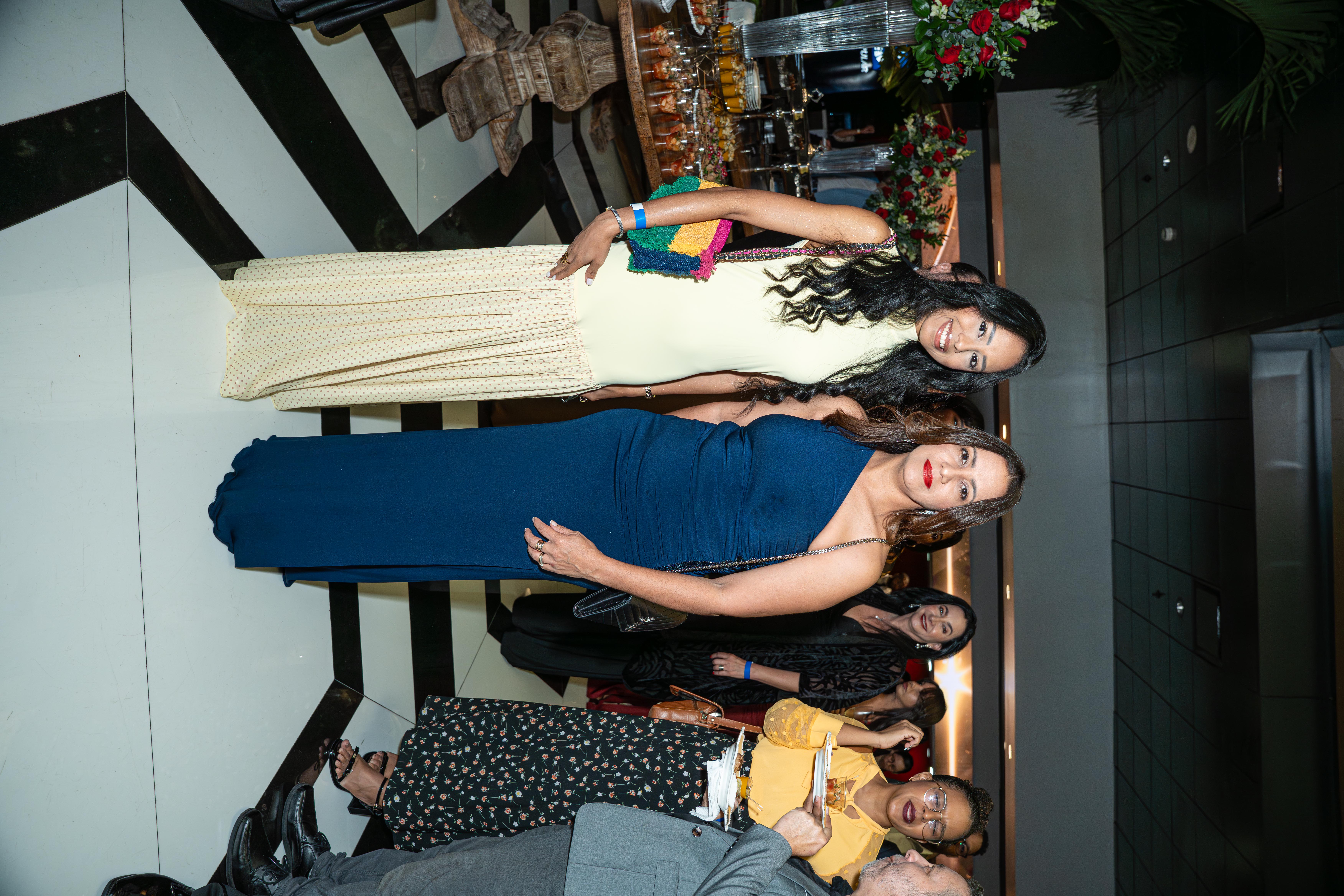 Amaya Cuevas y Dayanara Hernández.