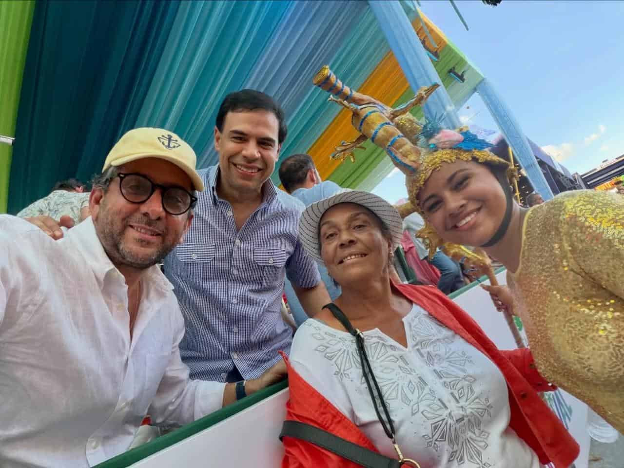 Carmen Estrella en el Desfile Nacional de Carnaval en Santo Domingo.