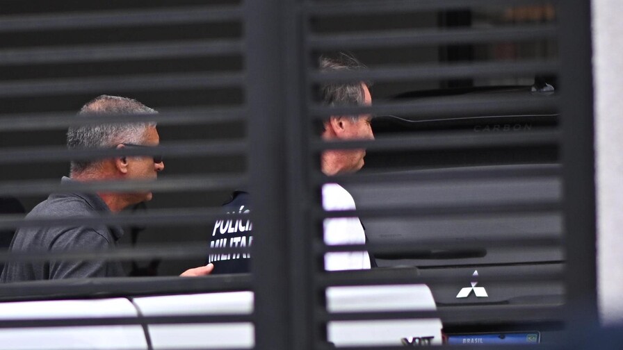 Bolsonaro sale del hospital y va a su casa a cumplir prisi&oacute;n domiciliaria