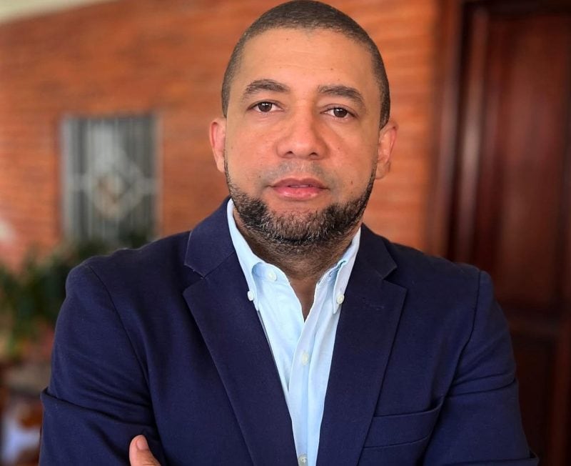 Cuestionan arresto de creador de contenido demandado por presunta difamación Cuestionan arresto de creador de contenido demandado por presunta difamación