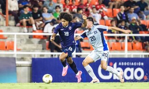 Dos goles, coraje y un empate con El Salvador que alienta mejores resultados