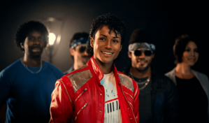 El "moonwalk" se apodera de las calles antes del estreno de Michael, la biopic de Michael Jackson