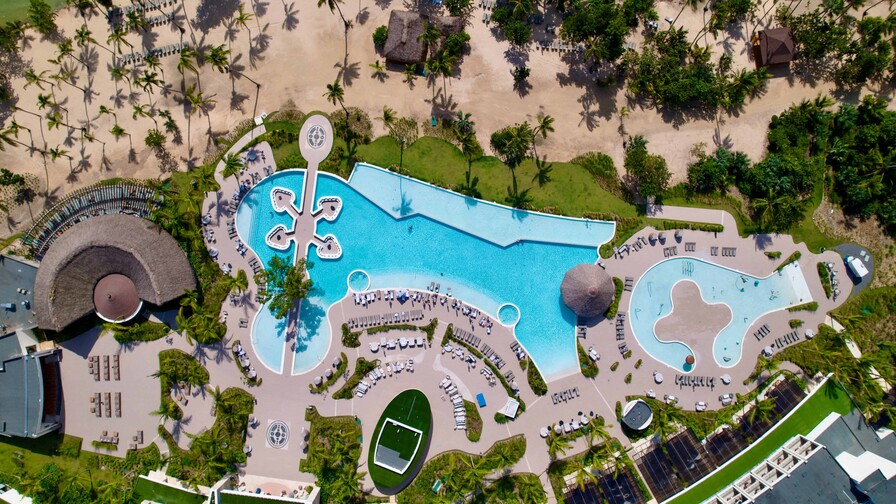 Hilton destaca el &eacute;xito de Zem&iacute; Miches mientras mira hacia Las Terrenas y Puerto Plata