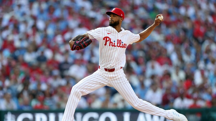 S&aacute;nchez domina desde la lomita y Filis vencen a Texas en el arranque de MLB