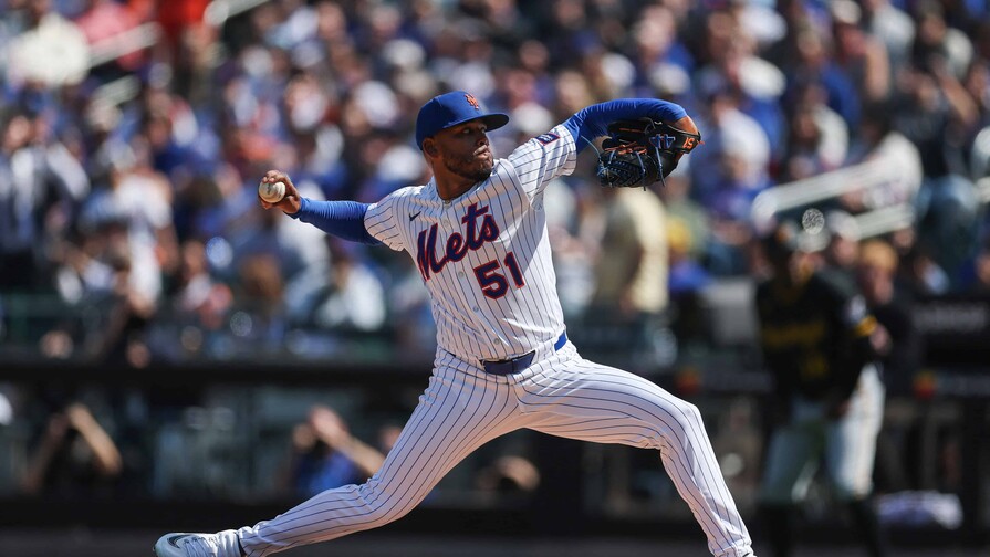 Freddy Peralta debuta con triunfo y Mets castigan a Skenes en el inicio Freddy Peralta debuta con triunfo y Mets castigan a Skenes en el inicio