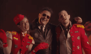 Monsieur Perin&eacute; y Carlos Vives lanzan El avi&oacute;n, una canci&oacute;n que aborda la migraci&oacute;n