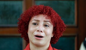 Ahogada en llanto, mujer dice temer por su vida tras tribunal dejar en libertad a su  agresor