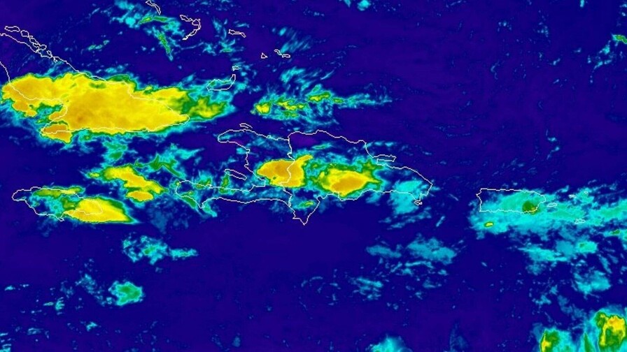 Lluvias se intensificarán la noche de este sábado por incidencia de vaguada Lluvias se intensificarán la noche de este sábado por incidencia de vaguada