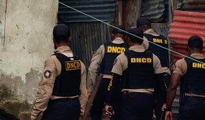 Hijo del fenecido narcotraficante el Gringo es arrestado por miembros de la DNCD