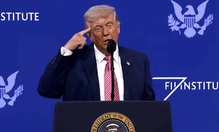 Trump asegura que EE.UU. ya est&aacute; trabajando para controlar el estrecho de Ormuz