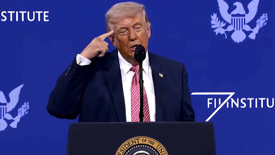 Trump asegura que EE.UU. ya est&aacute; trabajando para controlar el estrecho de Ormuz