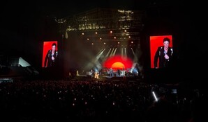 Euforia bajo la lluvia: la banda estadounidense The Killers hace vibrar a miles en la capital