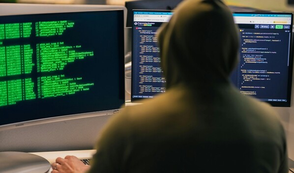 Grupo proiran&iacute; hackea correo electr&oacute;nico del director del FBI, seg&uacute;n medios de EE. UU.