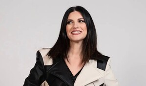 Laura Pausini defiende la m&uacute;sica con voz y carisma con la gira Yo Canto World Tour