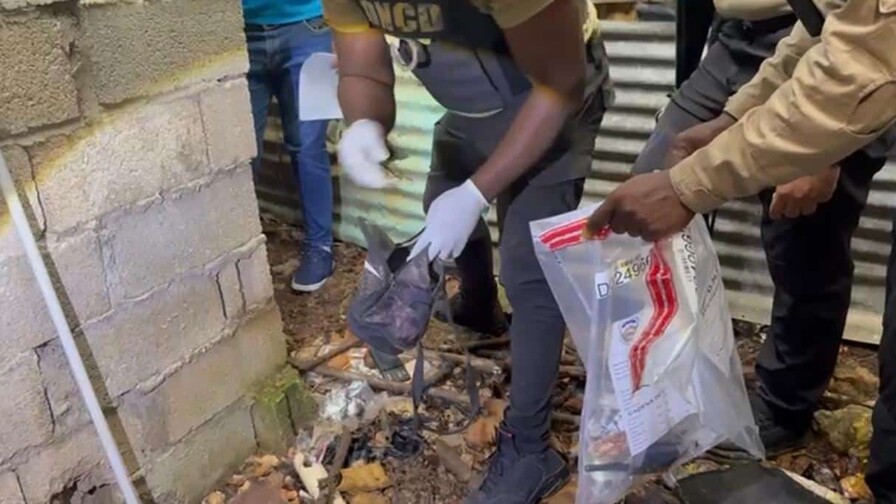 La DNCD detiene a dos hombres por microtráfico en Boca Chica La DNCD detiene a dos hombres por microtráfico en Boca Chica