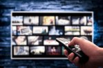 Los hispanos destinan el 55.8 % de su tiempo al streaming en EE. UU., seg&uacute;n informe