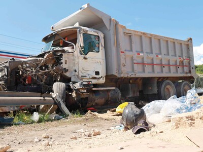 Fallas elevan los accidentes en la autopista 6 de Noviembre