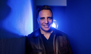 Jaime Vi&ntilde;as transforma lo prohibido en pop con su nuevo sencillo "Fechor&iacute;a"