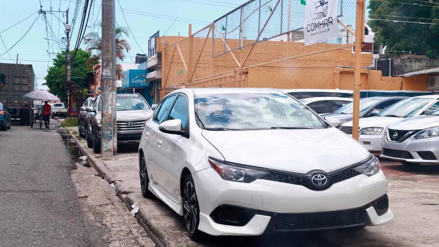 Importaciones de veh&iacute;culos a Rep&uacute;blica Dominicana no logran recuperarse