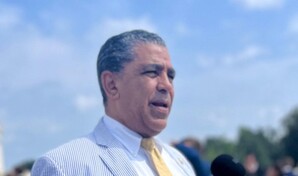 Adriano Espaillat anuncia entrega de fondos federales para proyectos comunitarios en Nueva York