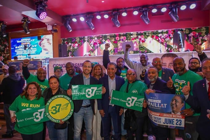 En camino a su quinta reelección, el congresista Adriano Espaillat recibe el apoyo de sindicalistas de NY En camino a su quinta reelección, el congresista Adriano Espaillat recibe el apoyo de sindicalistas de NY