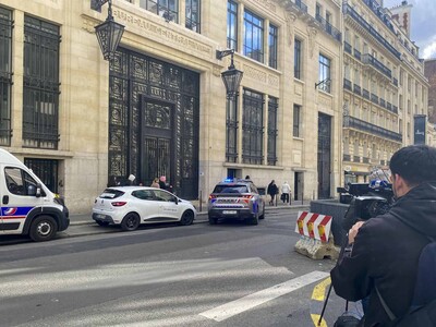 Justicia investiga más 100 centros escolares París por violencia niños