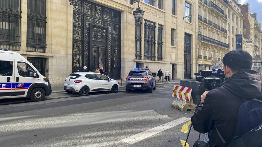 Cinco personas bajo custodia por intento de ataque a Bank of America en Par&iacute;s