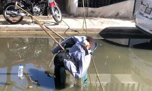 Moradores recrean a Jos&eacute; Boquete para denunciar aguas estancadas en las Palmas de Alma Rosa