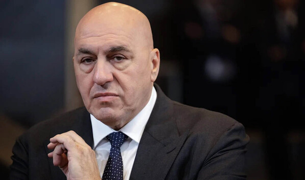 Ministro de Defensa de Italia: "s&eacute; cosas de la guerra que no me dejan dormir"