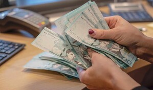 Casi un 25 % de la poblaci&oacute;n tiene una deuda en el sistema financiero dominicano