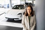 Elizabeth Solís: “Conducir un Porsche es vivir la marca, no solo tener un auto”